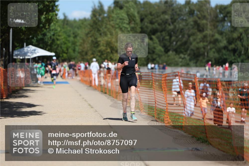 07.09.2025 - 19. Norderstedt Triathlon Michael Strokosch http://msf.ph/oto/8757097 07.09.2025 13:12:48 Laufen 847, 1269 meine-sportfotos.de