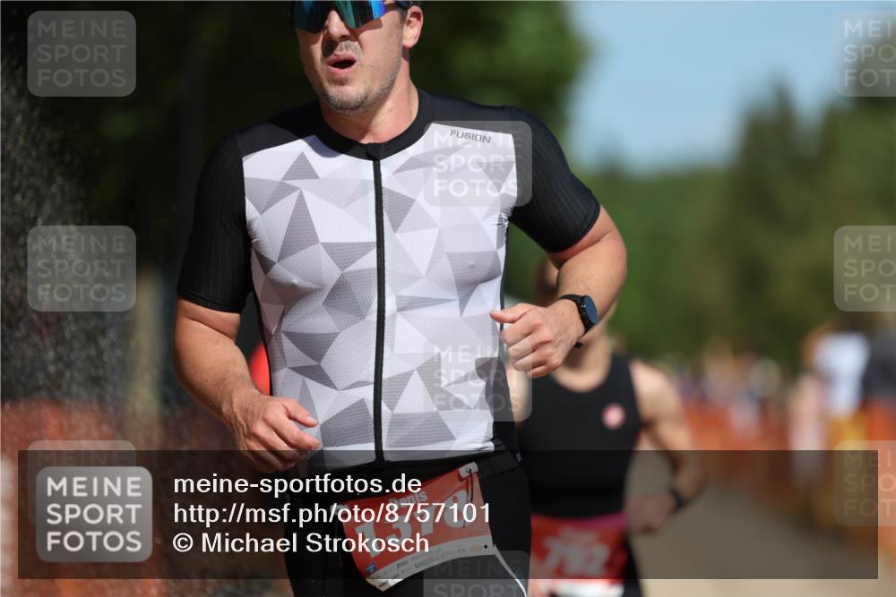 07.09.2025 - 19. Norderstedt Triathlon Michael Strokosch http://msf.ph/oto/8757101 07.09.2025 12:50:47 Laufen 188, 792, 803, 1220, 1293, 1378 meine-sportfotos.de