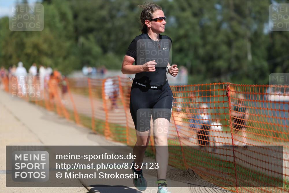 07.09.2025 - 19. Norderstedt Triathlon Michael Strokosch http://msf.ph/oto/8757123 07.09.2025 13:12:52 Laufen 1269 meine-sportfotos.de