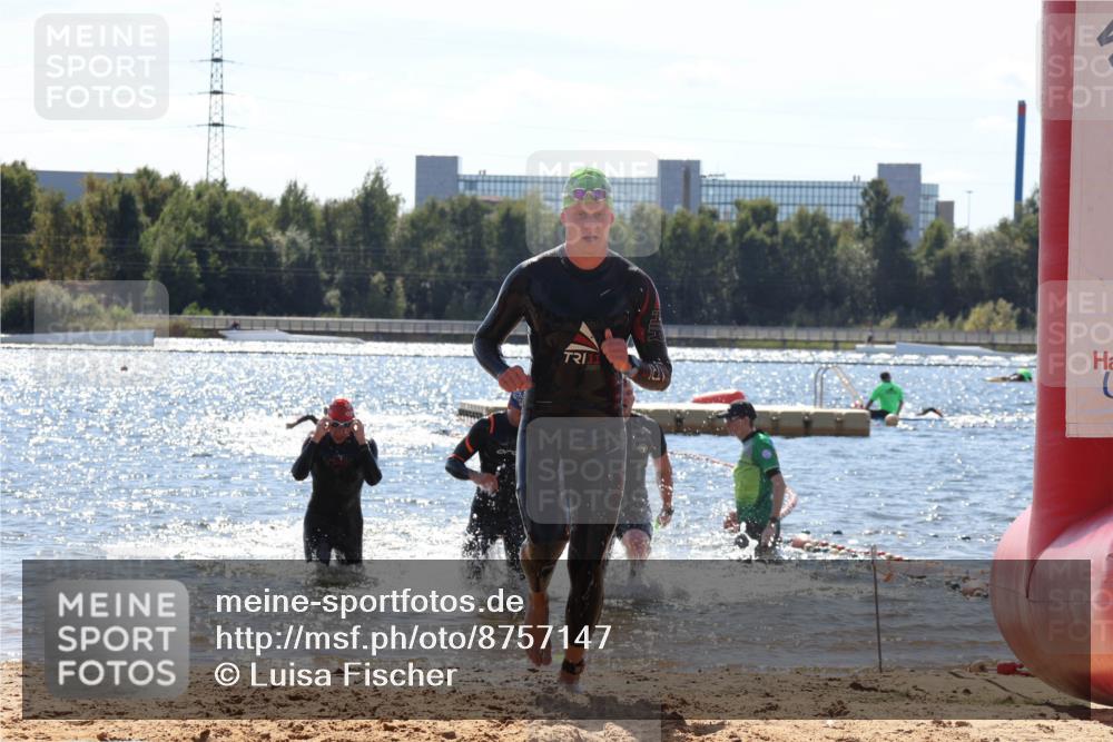 07.09.2025 - 19. Norderstedt Triathlon Luisa Fischer http://msf.ph/oto/8757147 07.09.2025 13:32:20 Schwimmen 993, 1010, 1416 meine-sportfotos.de