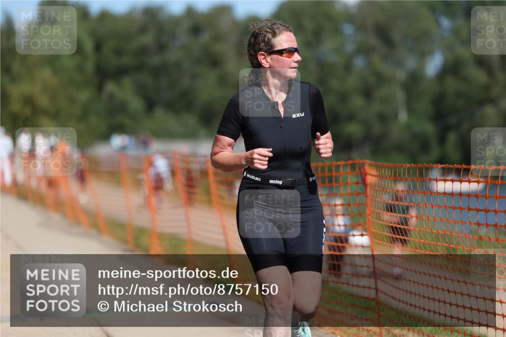 07.09.2025 - 19. Norderstedt Triathlon Michael Strokosch http://msf.ph/oto/8757150 07.09.2025 13:12:53 Laufen 250, 1269 meine-sportfotos.de
