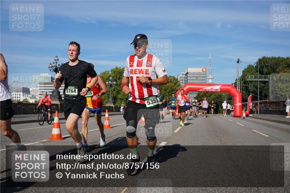 07.09.2025 - BARMER Alsterlauf Yannick Fuchs http://msf.ph/oto/8757156 07.09.2025 09:38:44 Laufen 5764, 35, 5355 meine-sportfotos.de