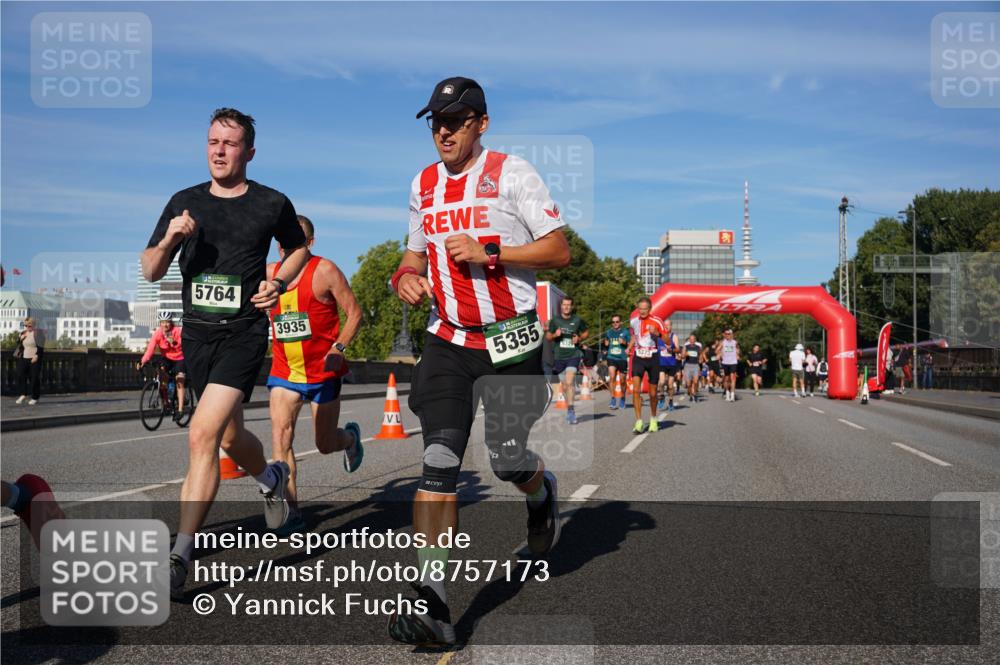 07.09.2025 - BARMER Alsterlauf Yannick Fuchs http://msf.ph/oto/8757173 07.09.2025 09:38:44 Laufen 5764, 3935, 5355, 5329 meine-sportfotos.de