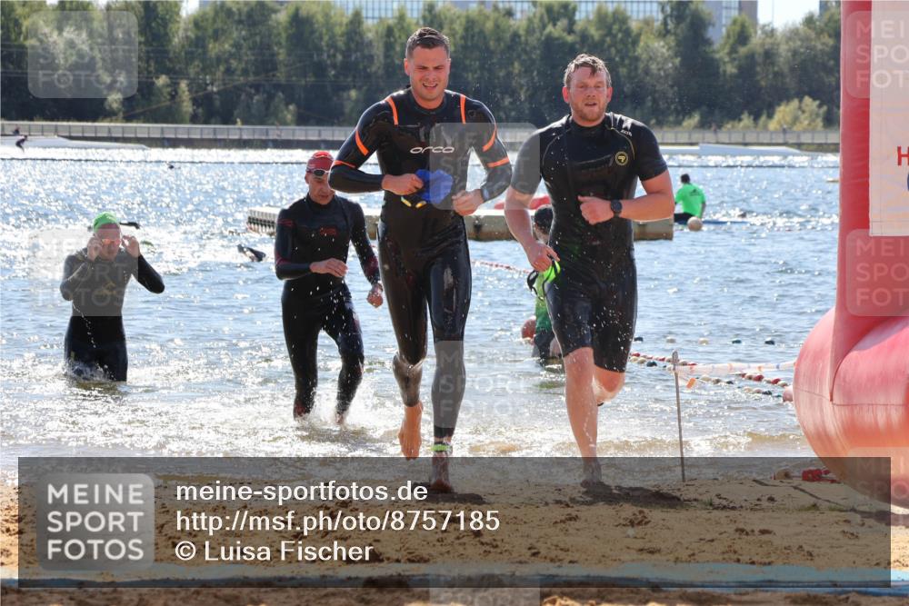 07.09.2025 - 19. Norderstedt Triathlon Luisa Fischer http://msf.ph/oto/8757185 07.09.2025 13:32:23 Schwimmen 428, 993, 1008, 1010, 1416 meine-sportfotos.de