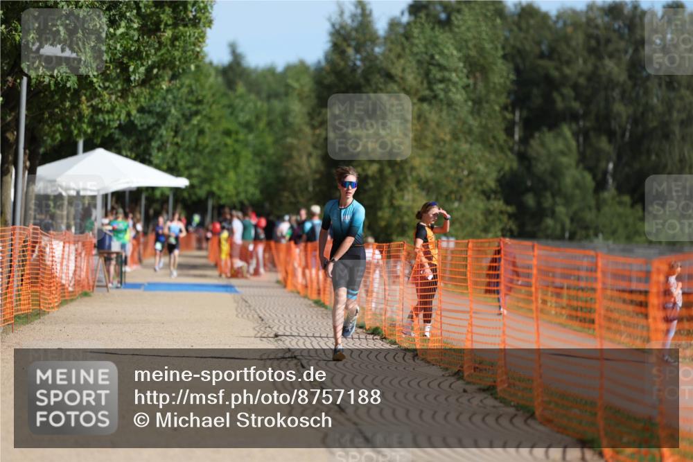 07.09.2025 - 19. Norderstedt Triathlon Michael Strokosch http://msf.ph/oto/8757188 07.09.2025 10:43:06 Laufen 685 meine-sportfotos.de