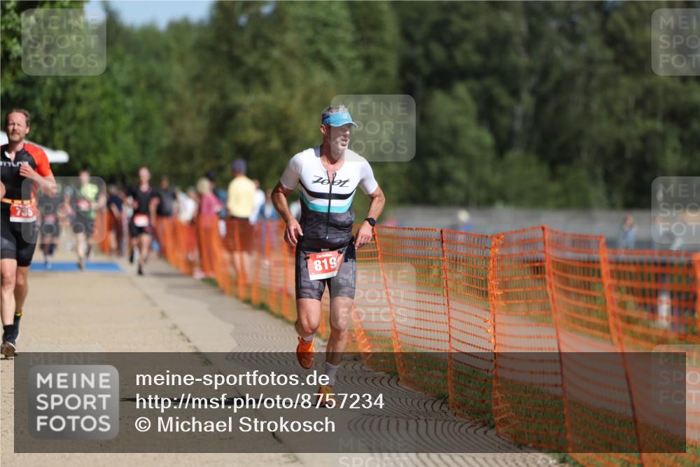 07.09.2025 - 19. Norderstedt Triathlon Michael Strokosch http://msf.ph/oto/8757234 07.09.2025 12:04:27 Laufen 191, 303, 736, 819 meine-sportfotos.de