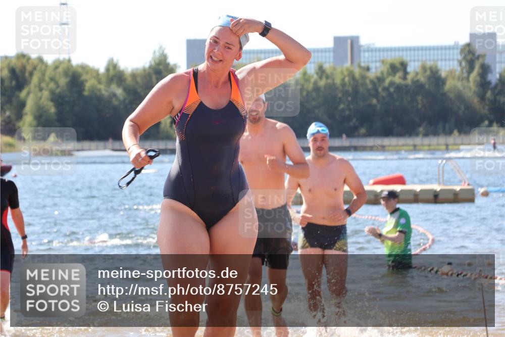 07.09.2025 - 19. Norderstedt Triathlon Luisa Fischer http://msf.ph/oto/8757245 07.09.2025 11:47:11 Schwimmen 150, 156, 176, 189, 293, 701, 721, 1290 meine-sportfotos.de