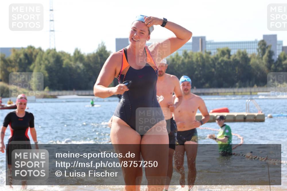 07.09.2025 - 19. Norderstedt Triathlon Luisa Fischer http://msf.ph/oto/8757250 07.09.2025 11:47:12 Schwimmen 150, 156, 176, 189, 293, 701, 721, 1290, 1338 meine-sportfotos.de