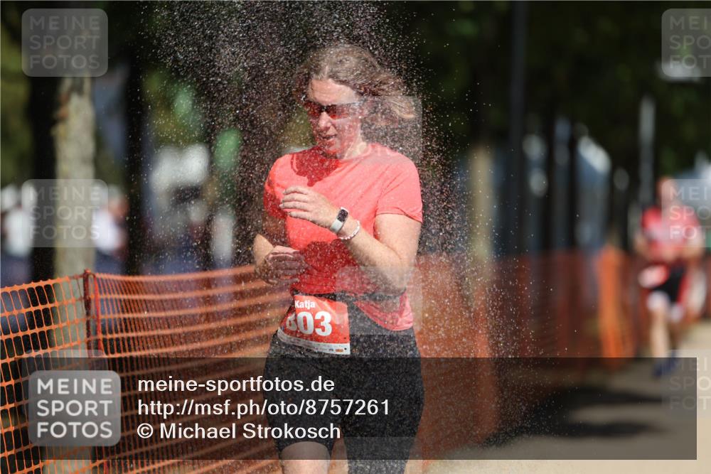 07.09.2025 - 19. Norderstedt Triathlon Michael Strokosch http://msf.ph/oto/8757261 07.09.2025 12:50:52 Laufen 188, 739, 803, 851, 1220 meine-sportfotos.de