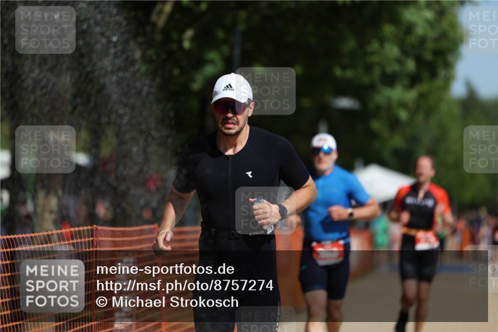07.09.2025 - 19. Norderstedt Triathlon Michael Strokosch http://msf.ph/oto/8757274 07.09.2025 12:04:28 Laufen 191, 303, 736, 819 meine-sportfotos.de