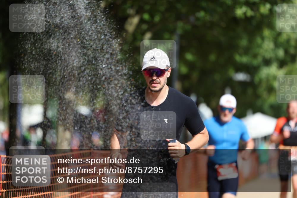 07.09.2025 - 19. Norderstedt Triathlon Michael Strokosch http://msf.ph/oto/8757295 07.09.2025 12:04:28 Laufen 191, 303, 736, 819 meine-sportfotos.de