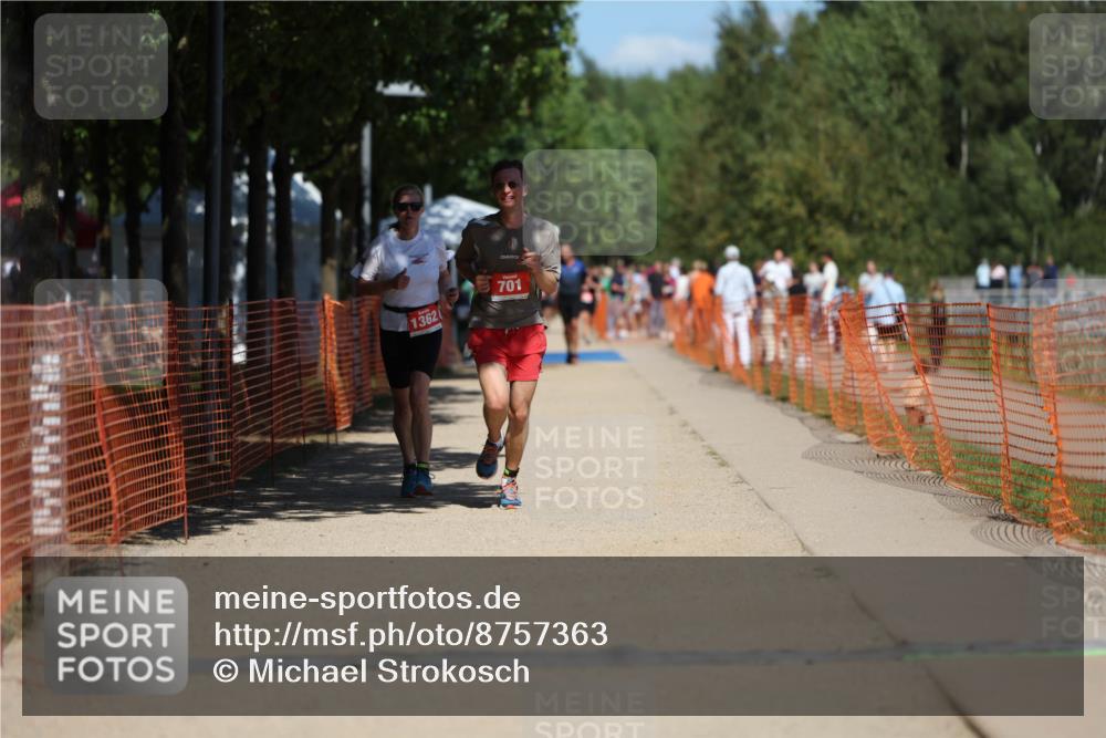 07.09.2025 - 19. Norderstedt Triathlon Michael Strokosch http://msf.ph/oto/8757363 07.09.2025 13:13:07 Laufen 701, 1362 meine-sportfotos.de