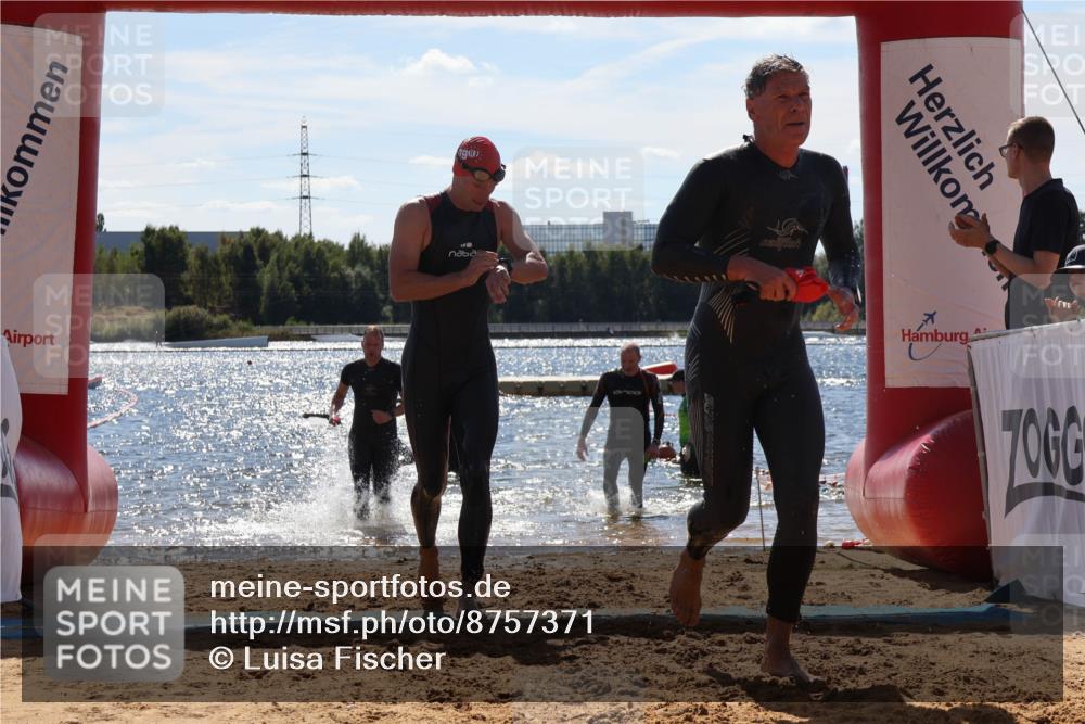 07.09.2025 - 19. Norderstedt Triathlon Luisa Fischer http://msf.ph/oto/8757371 07.09.2025 13:33:04 Schwimmen 400, 989, 992, 1027, 1438 meine-sportfotos.de