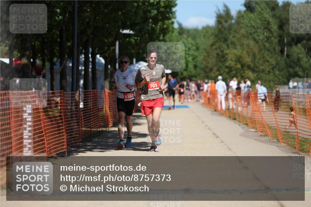 07.09.2025 - 19. Norderstedt Triathlon Michael Strokosch http://msf.ph/oto/8757373 07.09.2025 13:13:08 Laufen 701, 1362 meine-sportfotos.de