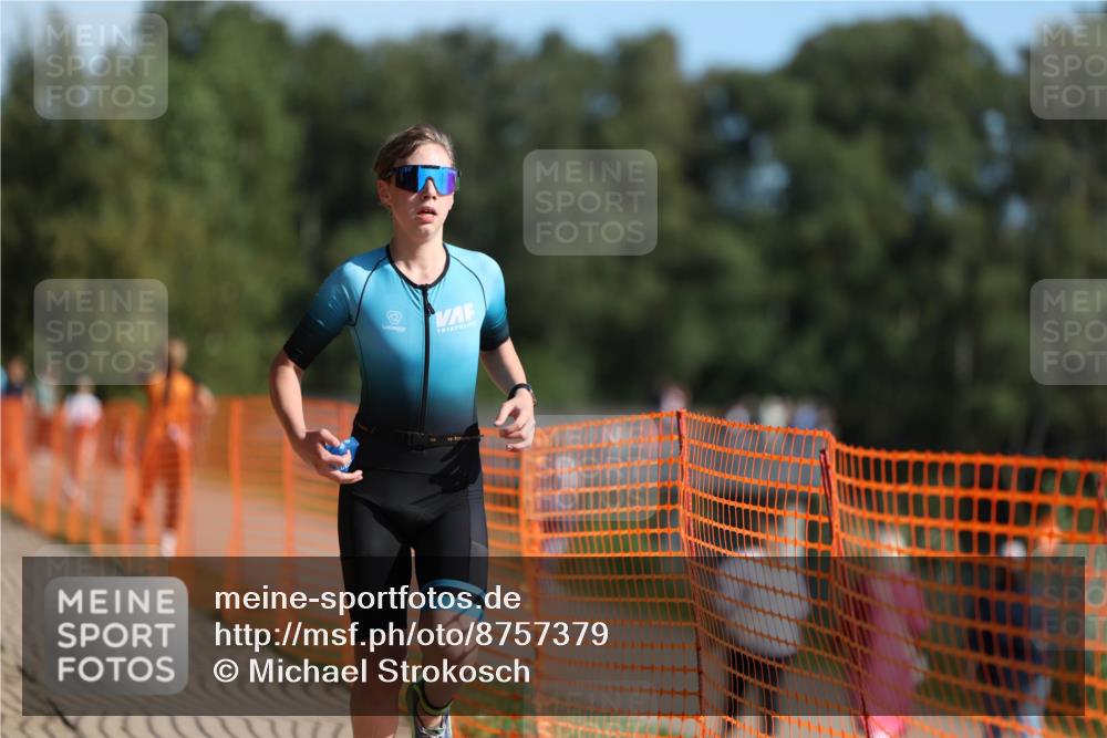 07.09.2025 - 19. Norderstedt Triathlon Michael Strokosch http://msf.ph/oto/8757379 07.09.2025 10:43:10 Laufen 685 meine-sportfotos.de