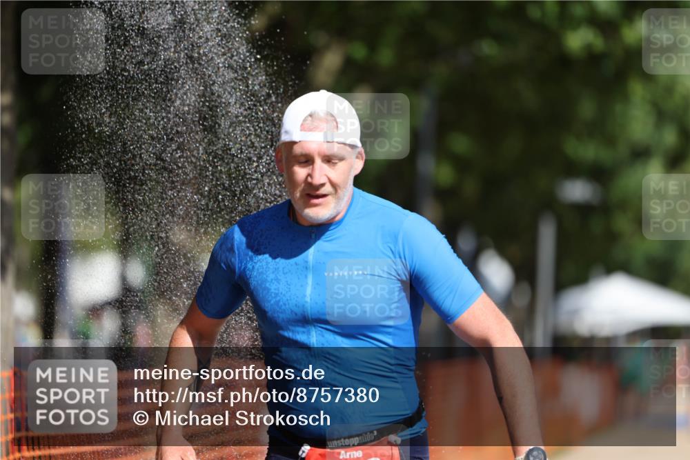 07.09.2025 - 19. Norderstedt Triathlon Michael Strokosch http://msf.ph/oto/8757380 07.09.2025 12:04:31 Laufen 191, 303, 736, 819 meine-sportfotos.de