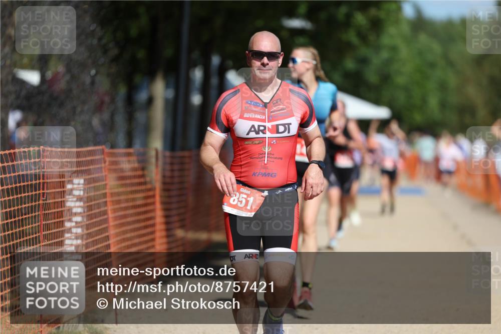 07.09.2025 - 19. Norderstedt Triathlon Michael Strokosch http://msf.ph/oto/8757421 07.09.2025 12:50:59 Laufen 140, 739, 851, 1224 meine-sportfotos.de