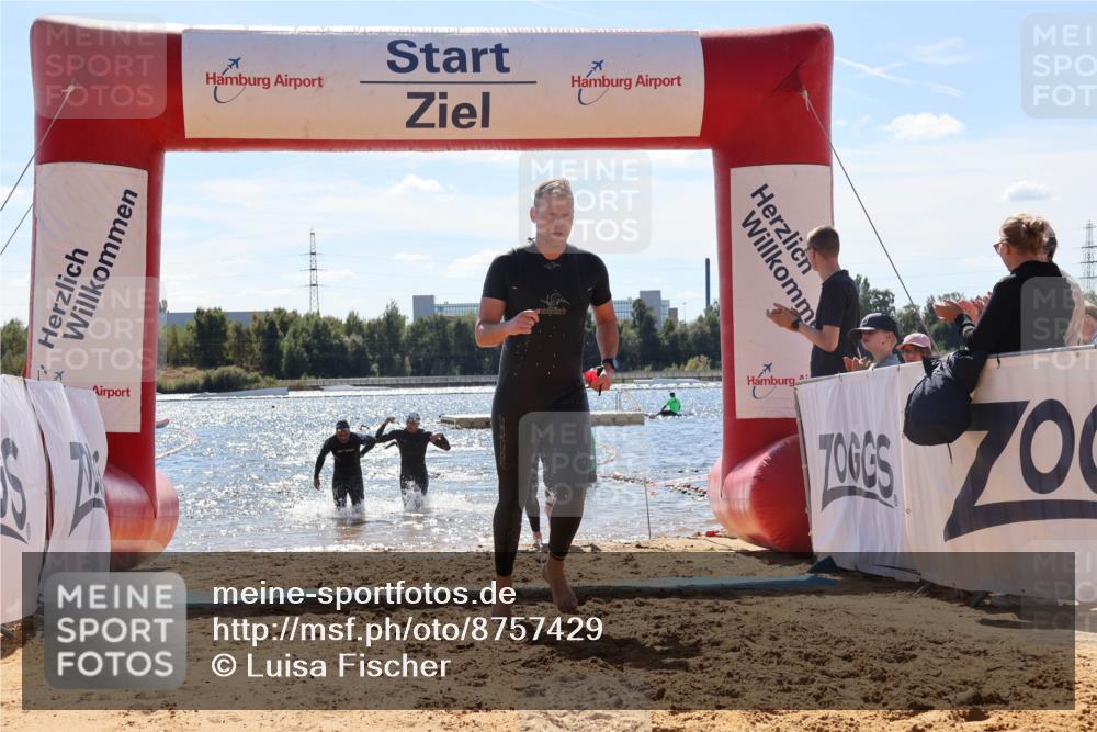 07.09.2025 - 19. Norderstedt Triathlon Luisa Fischer http://msf.ph/oto/8757429 07.09.2025 13:33:09 Schwimmen 400, 908, 989, 1020, 1027, 1438 meine-sportfotos.de