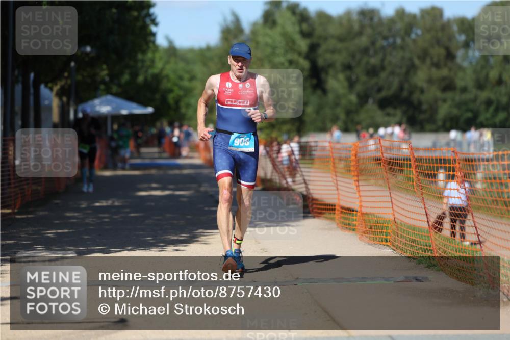 07.09.2025 - 19. Norderstedt Triathlon Michael Strokosch http://msf.ph/oto/8757430 07.09.2025 14:55:23 Laufen 908, 972, 1027 meine-sportfotos.de