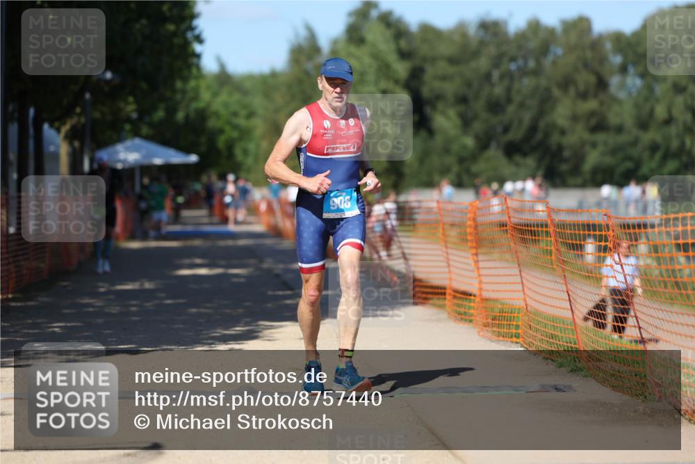 07.09.2025 - 19. Norderstedt Triathlon Michael Strokosch http://msf.ph/oto/8757440 07.09.2025 14:55:23 Laufen 908, 972, 1027 meine-sportfotos.de