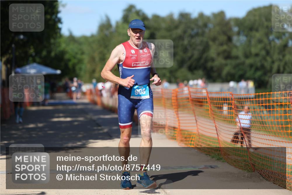 07.09.2025 - 19. Norderstedt Triathlon Michael Strokosch http://msf.ph/oto/8757449 07.09.2025 14:55:24 Laufen 908, 972, 1027 meine-sportfotos.de