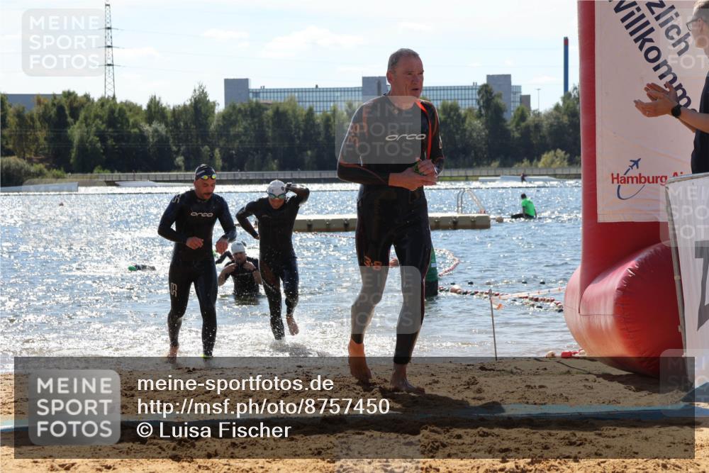 07.09.2025 - 19. Norderstedt Triathlon Luisa Fischer http://msf.ph/oto/8757450 07.09.2025 13:33:11 Schwimmen 908, 989, 990, 1020, 1027, 1438 meine-sportfotos.de