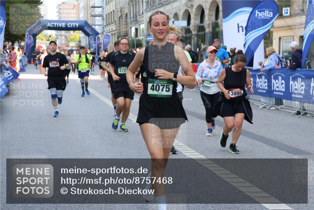 07.09.2025 - BARMER Alsterlauf Strokosch-Dieckow http://msf.ph/oto/8757468 07.09.2025 10:13:42 Ziel 2073, 2235, 2264, 2403, 2688, 3085, 3086, 3236, 3503, 3504, 3697, 3734, 3735, 4690, 4699, 5277, 5278, 5447, 5468, 5709, 5830, 6282, 6284, 6329, 6331, 8195, 8224, 8226 meine-sportfotos.de