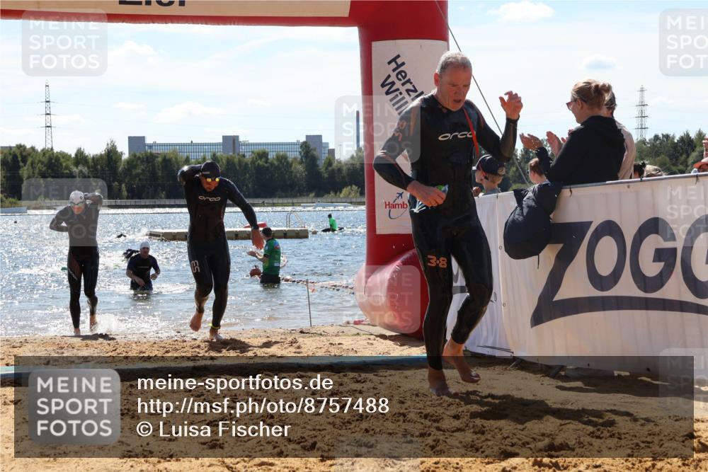 07.09.2025 - 19. Norderstedt Triathlon Luisa Fischer http://msf.ph/oto/8757488 07.09.2025 13:33:13 Schwimmen 908, 989, 990, 1020, 1027, 1438 meine-sportfotos.de