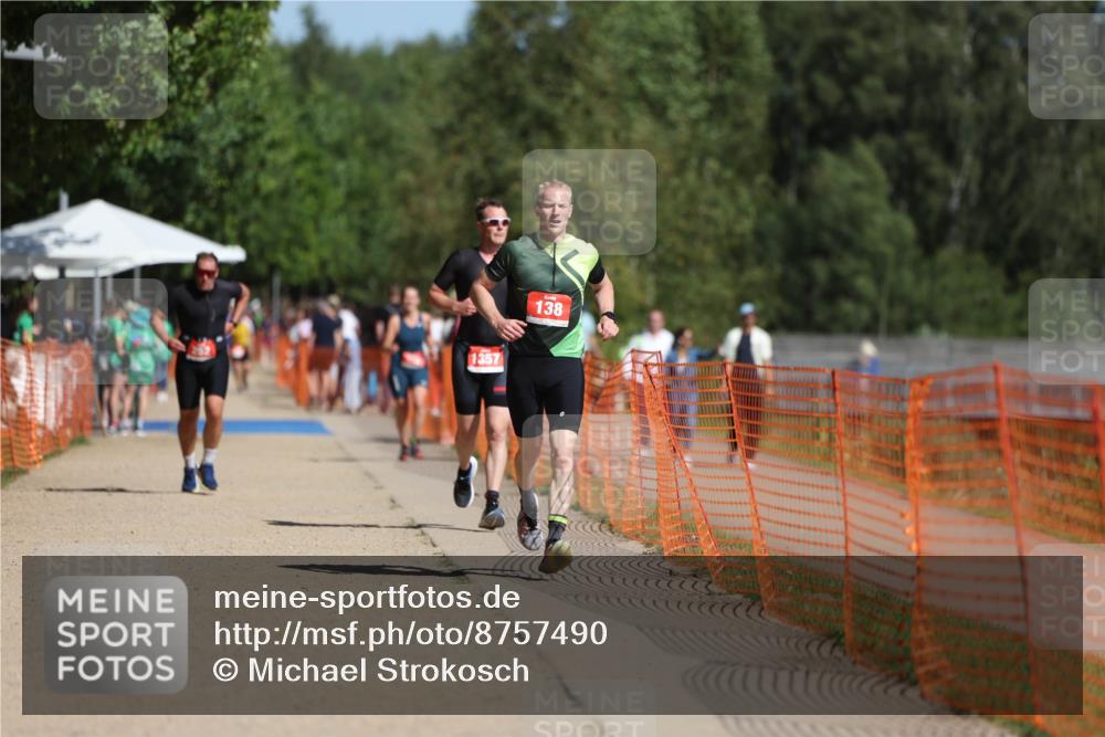 07.09.2025 - 19. Norderstedt Triathlon Michael Strokosch http://msf.ph/oto/8757490 07.09.2025 12:04:36 Laufen 138, 736, 1357 meine-sportfotos.de