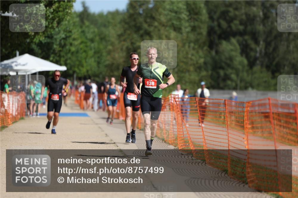 07.09.2025 - 19. Norderstedt Triathlon Michael Strokosch http://msf.ph/oto/8757499 07.09.2025 12:04:37 Laufen 138, 1357 meine-sportfotos.de