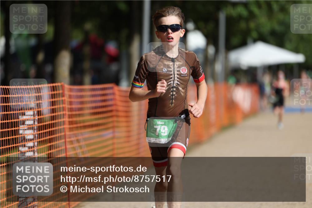 07.09.2025 - 19. Norderstedt Triathlon Michael Strokosch http://msf.ph/oto/8757517 07.09.2025 11:03:21 Laufen 79 meine-sportfotos.de