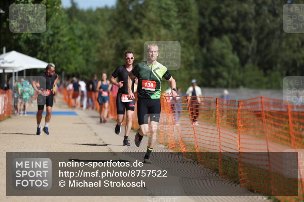 07.09.2025 - 19. Norderstedt Triathlon Michael Strokosch http://msf.ph/oto/8757522 07.09.2025 12:04:37 Laufen 138, 1357 meine-sportfotos.de