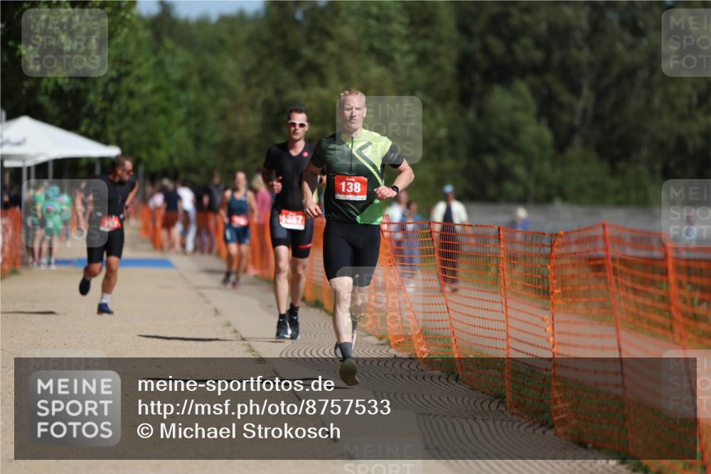 07.09.2025 - 19. Norderstedt Triathlon Michael Strokosch http://msf.ph/oto/8757533 07.09.2025 12:04:37 Laufen 138, 1357 meine-sportfotos.de