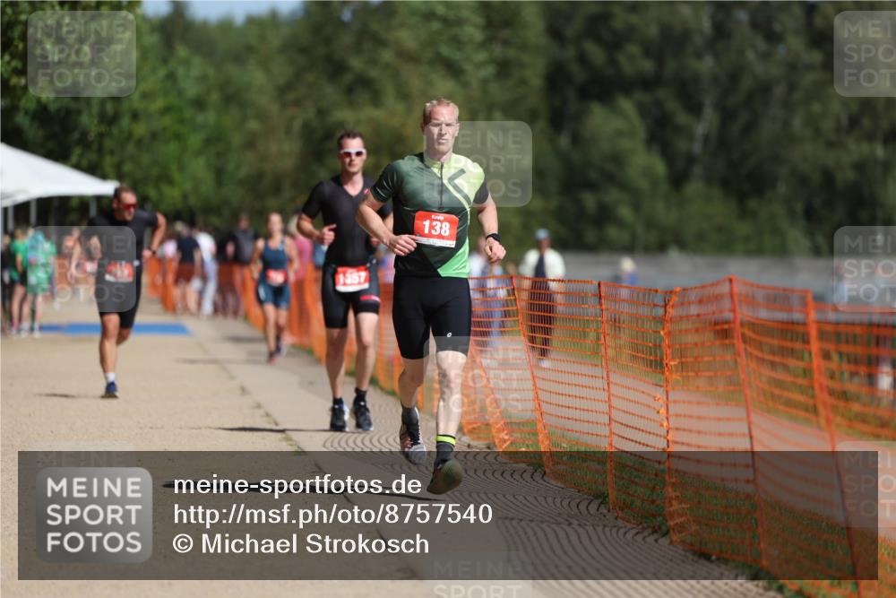 07.09.2025 - 19. Norderstedt Triathlon Michael Strokosch http://msf.ph/oto/8757540 07.09.2025 12:04:38 Laufen 138, 252, 1357 meine-sportfotos.de