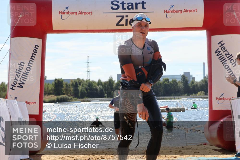 07.09.2025 - 19. Norderstedt Triathlon Luisa Fischer http://msf.ph/oto/8757542 07.09.2025 13:33:18 Schwimmen 863, 908, 990, 1020, 1438 meine-sportfotos.de