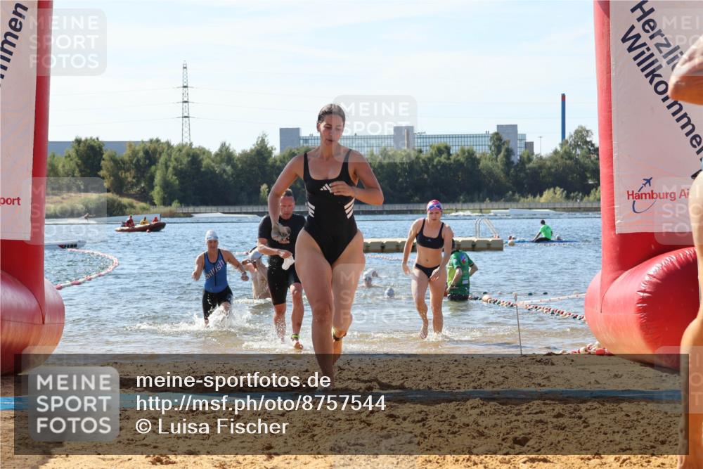 07.09.2025 - 19. Norderstedt Triathlon Luisa Fischer http://msf.ph/oto/8757544 07.09.2025 11:47:36 Schwimmen 239, 243, 1243, 1277, 1331, 1339, 1369 meine-sportfotos.de