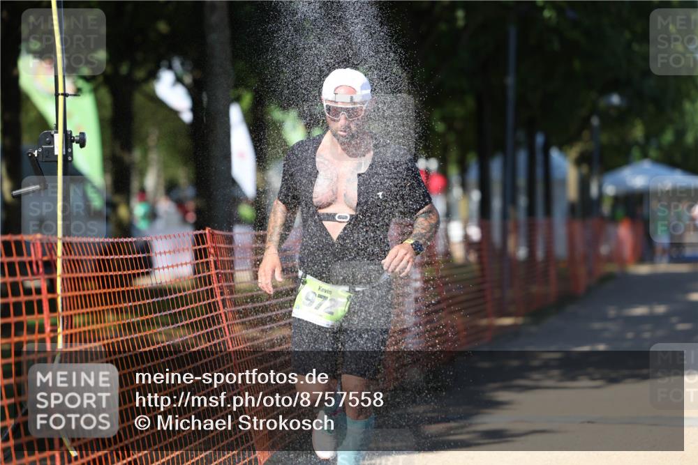 07.09.2025 - 19. Norderstedt Triathlon Michael Strokosch http://msf.ph/oto/8757558 07.09.2025 14:55:31 Laufen 972 meine-sportfotos.de