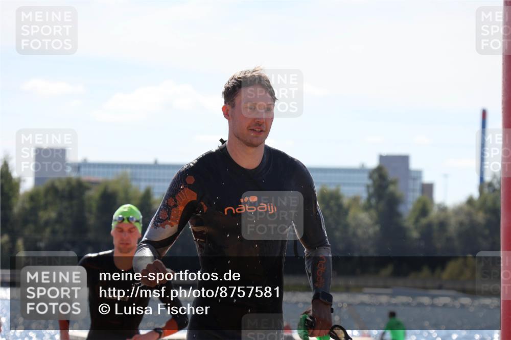 07.09.2025 - 19. Norderstedt Triathlon Luisa Fischer http://msf.ph/oto/8757581 07.09.2025 13:33:32 Schwimmen 863, 879, 1014 meine-sportfotos.de