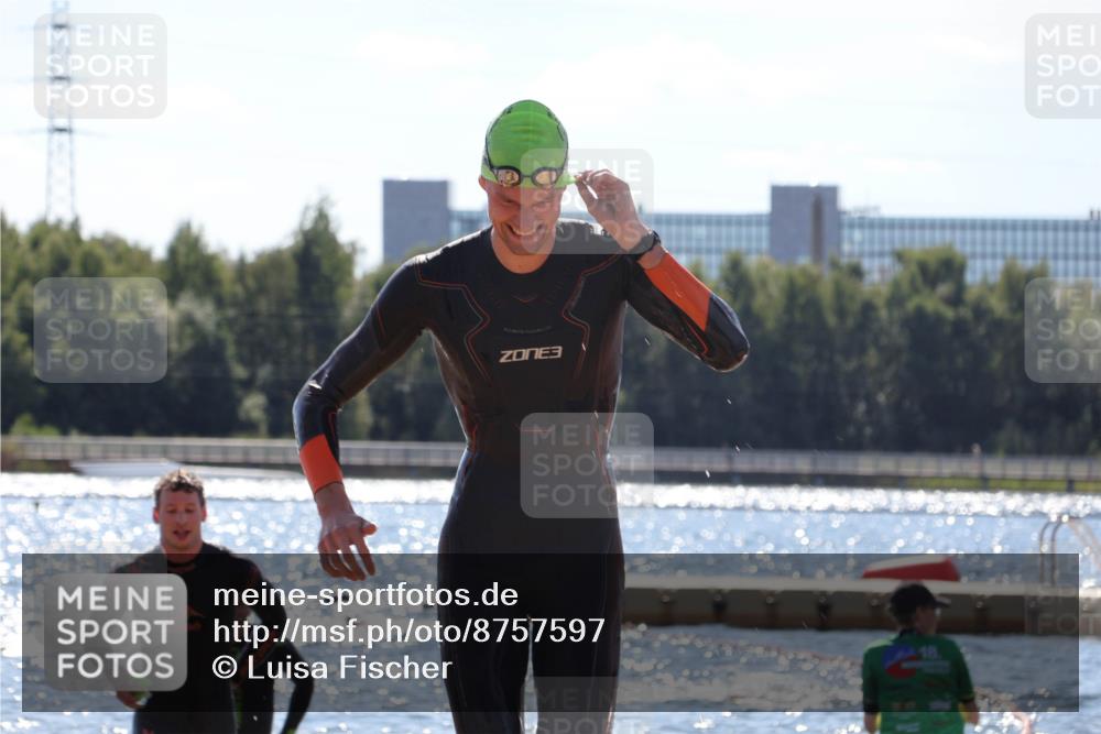 07.09.2025 - 19. Norderstedt Triathlon Luisa Fischer http://msf.ph/oto/8757597 07.09.2025 13:33:34 Schwimmen 879, 1014, 1406 meine-sportfotos.de