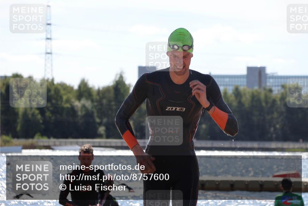 07.09.2025 - 19. Norderstedt Triathlon Luisa Fischer http://msf.ph/oto/8757600 07.09.2025 13:33:34 Schwimmen 879, 1014, 1406 meine-sportfotos.de