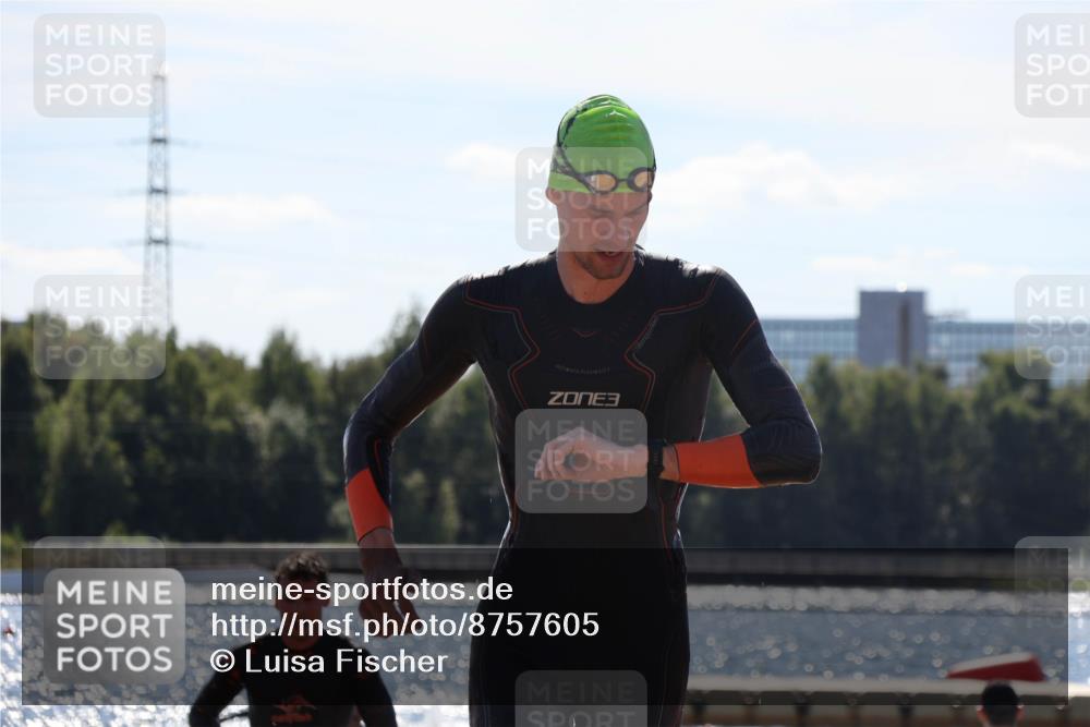 07.09.2025 - 19. Norderstedt Triathlon Luisa Fischer http://msf.ph/oto/8757605 07.09.2025 13:33:34 Schwimmen 879, 1014, 1406 meine-sportfotos.de