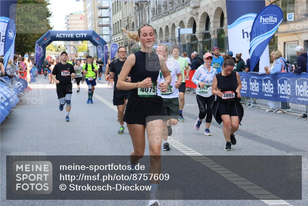 07.09.2025 - BARMER Alsterlauf Strokosch-Dieckow http://msf.ph/oto/8757609 07.09.2025 10:13:42 Ziel 2073, 2235, 2264, 2403, 2688, 3085, 3086, 3236, 3503, 3504, 3697, 3734, 3735, 4690, 4699, 5277, 5278, 5447, 5468, 5709, 5830, 6282, 6284, 6329, 6331, 8195, 8224, 8226 meine-sportfotos.de