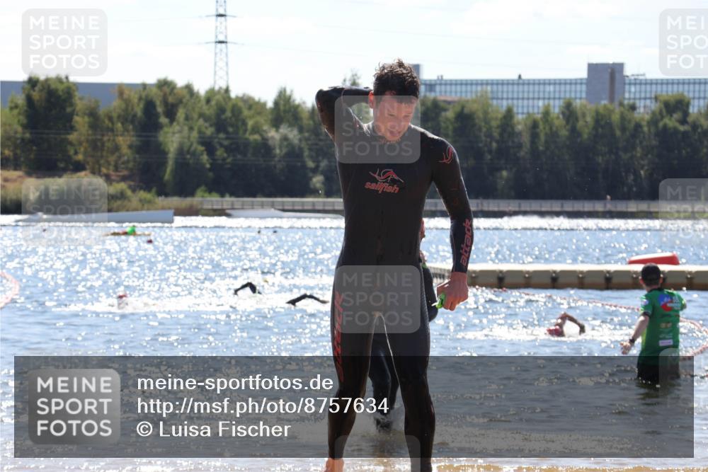 07.09.2025 - 19. Norderstedt Triathlon Luisa Fischer http://msf.ph/oto/8757634 07.09.2025 13:33:38 Schwimmen 879, 964, 1014, 1406 meine-sportfotos.de