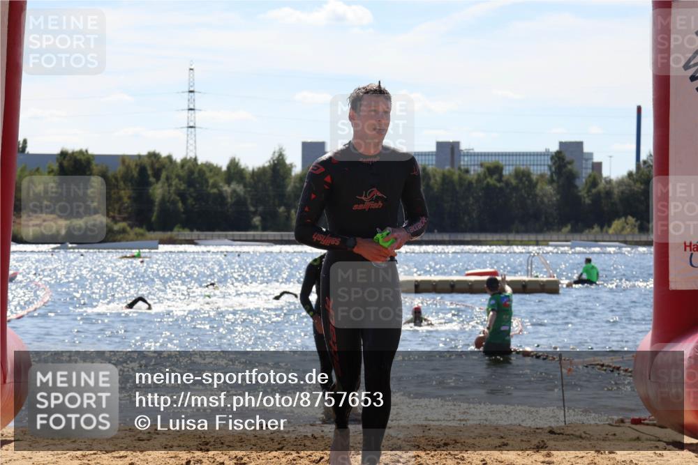 07.09.2025 - 19. Norderstedt Triathlon Luisa Fischer http://msf.ph/oto/8757653 07.09.2025 13:33:39 Schwimmen 879, 964, 1014, 1406 meine-sportfotos.de