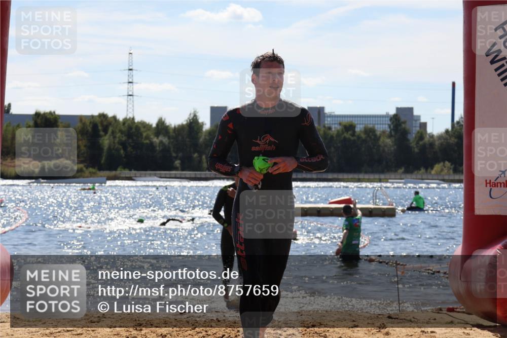07.09.2025 - 19. Norderstedt Triathlon Luisa Fischer http://msf.ph/oto/8757659 07.09.2025 13:33:40 Schwimmen 879, 964, 1014, 1406 meine-sportfotos.de