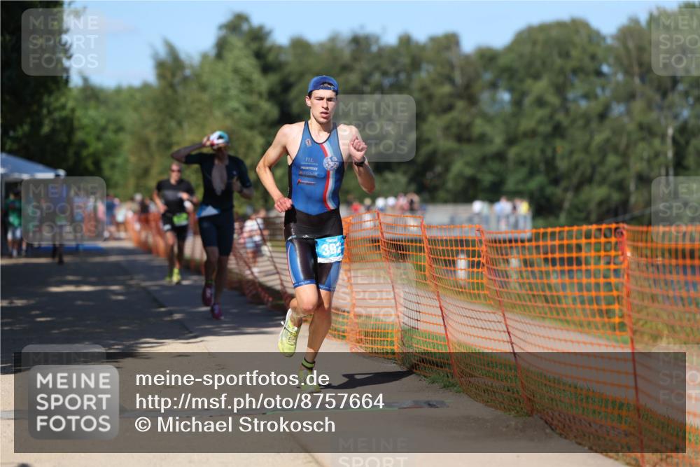 07.09.2025 - 19. Norderstedt Triathlon Michael Strokosch http://msf.ph/oto/8757664 07.09.2025 14:55:41 Laufen 392, 876, 1026 meine-sportfotos.de