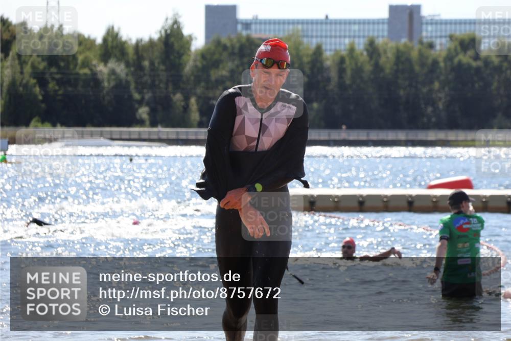 07.09.2025 - 19. Norderstedt Triathlon Luisa Fischer http://msf.ph/oto/8757672 07.09.2025 13:33:42 Schwimmen 879, 964, 1014, 1406 meine-sportfotos.de