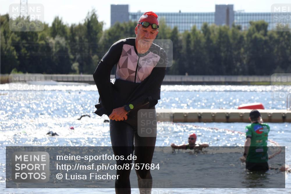 07.09.2025 - 19. Norderstedt Triathlon Luisa Fischer http://msf.ph/oto/8757684 07.09.2025 13:33:42 Schwimmen 879, 964, 1014, 1406 meine-sportfotos.de