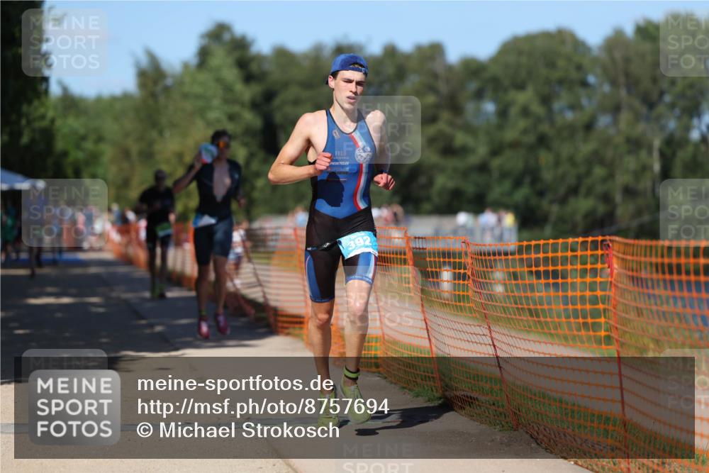 07.09.2025 - 19. Norderstedt Triathlon Michael Strokosch http://msf.ph/oto/8757694 07.09.2025 14:55:42 Laufen 392, 876, 1026 meine-sportfotos.de