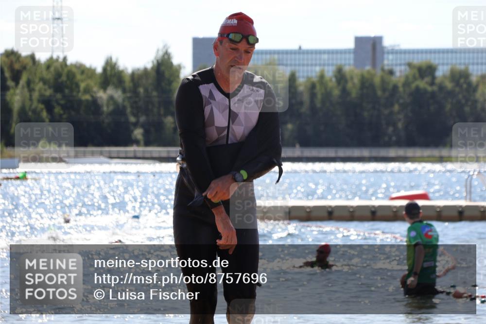 07.09.2025 - 19. Norderstedt Triathlon Luisa Fischer http://msf.ph/oto/8757696 07.09.2025 13:33:43 Schwimmen 879, 964, 1014, 1406 meine-sportfotos.de